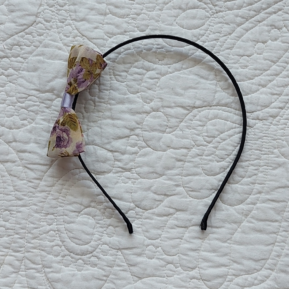 Headband with floral bow